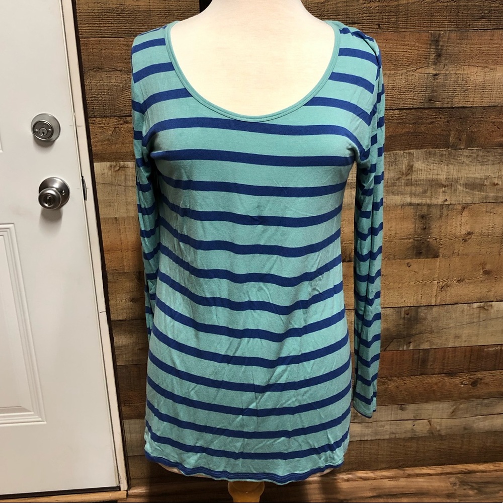 LuLaRoe Lynnae Blue Striped Longsleeve Tee